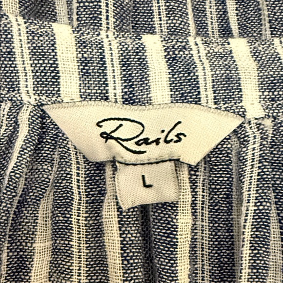 Rails Linen/Rayon Blend Long Sleeve Dress - Picture 6 of 10